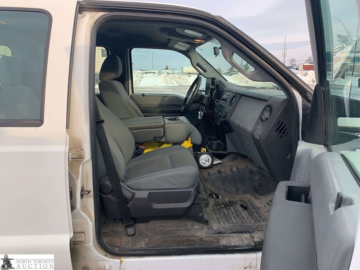 2013-ford-f250-image-31