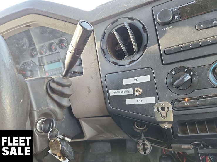 2009-ford-f550-image-24