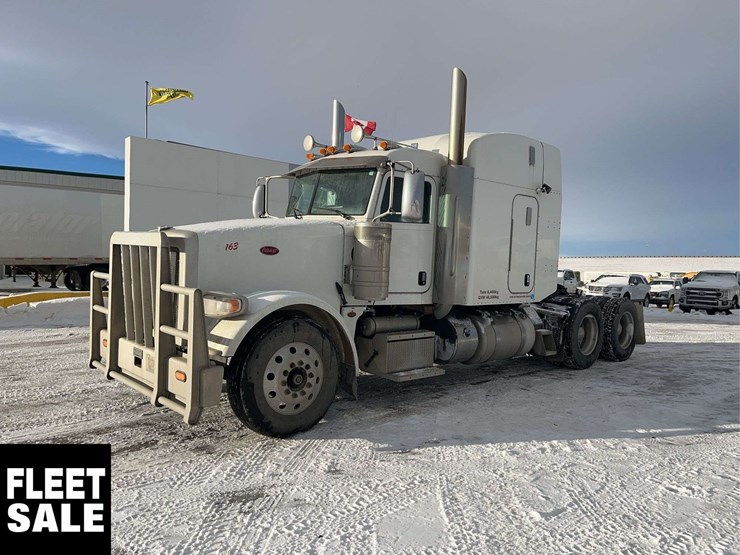 2016-peterbilt-367-image-1