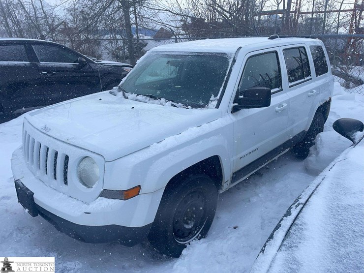 2012-jeep-patriot-image-1