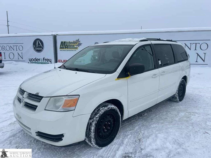 2009-dodge-grand-caravan-se-image-1