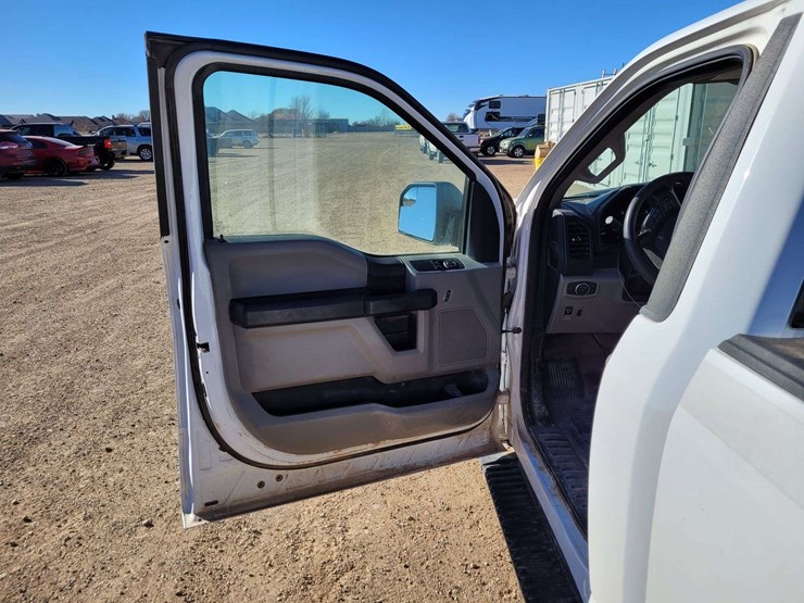 2018-ford-f150-xl-image-5