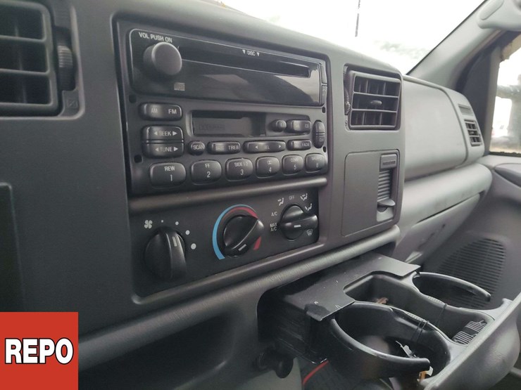 2002-ford-f350-image-18