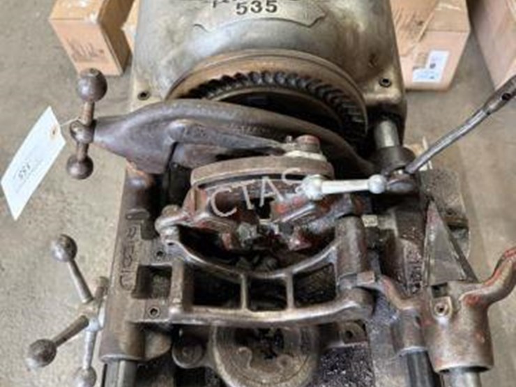 #155-•-rigid-pipe-threader-on-stand-image-4