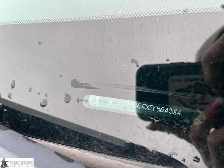 2015-chevrolet-k2500-image-9