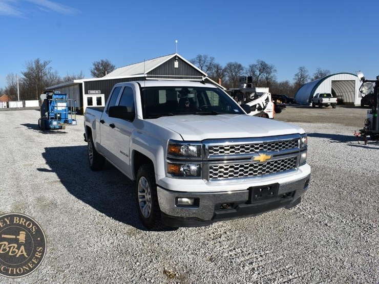 2014-chevrolet-silverado-1500-lt-image-11