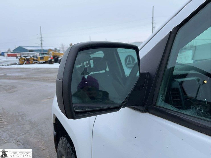 2015-chevrolet-k1500-image-35