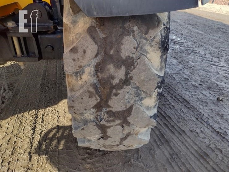 2017-jcb-510-42-image-22