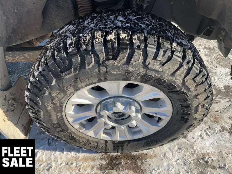 2021-ford-f350-image-13