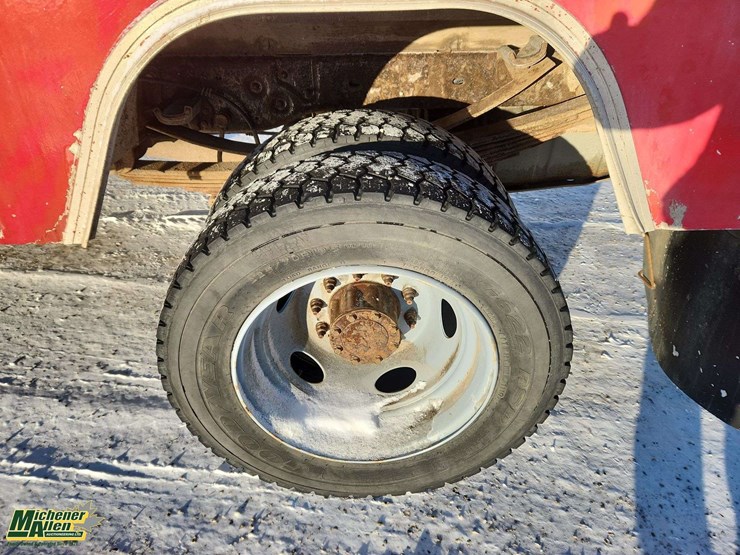 2008-ford-f550-image-11