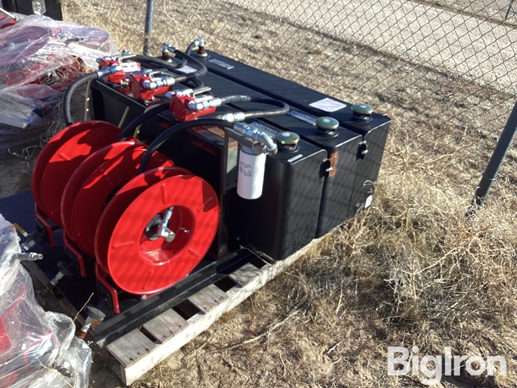 deezee-transfer-tanks-w/hose-reels-image-1