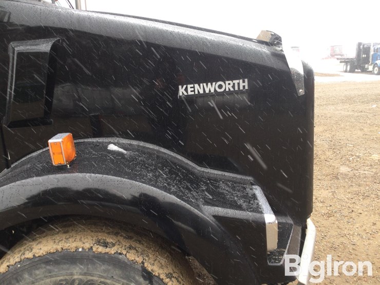 2005-kenworth-t800b-image-16