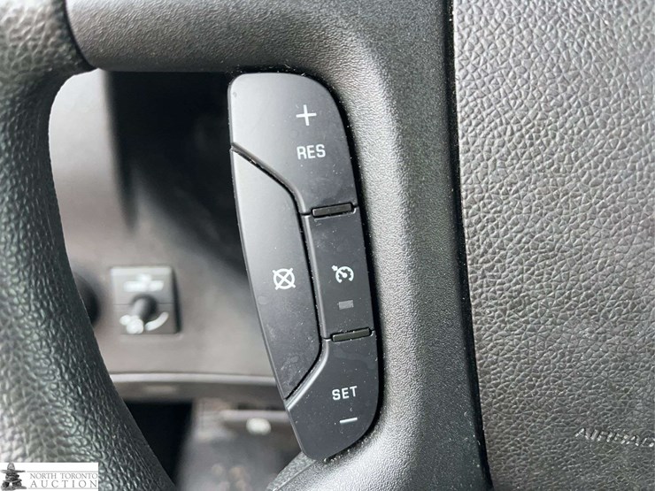 2016-chevrolet-express-g3500-image-24