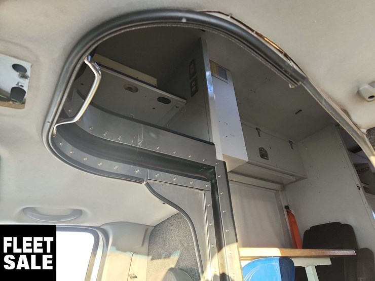 2006-ford-f550-image-27