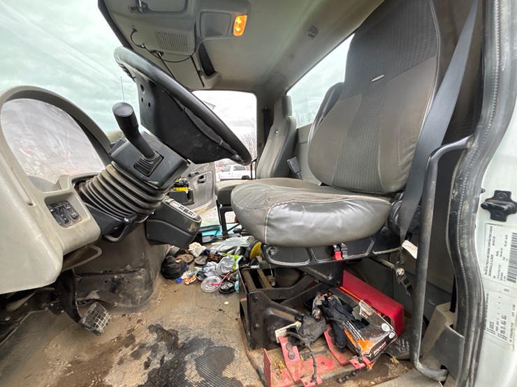 2009-international-7400-image-20