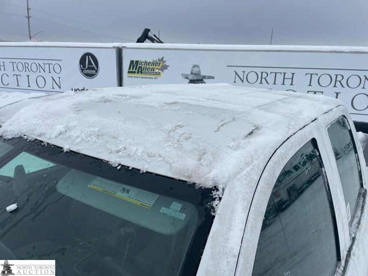 2015-chevrolet-k1500-image-25