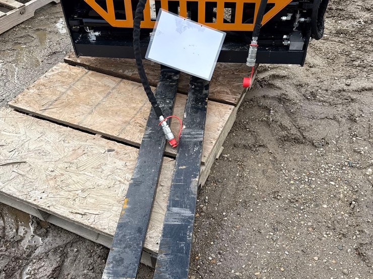 2798---mini-skid-steer-grapple-bucket---44"-image-1