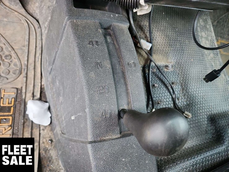 2011-chevrolet-silverado-1500-image-25