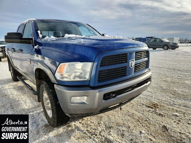 2011-dodge-2500-image-2