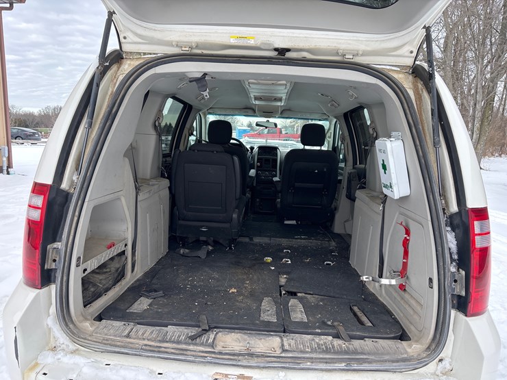 2008-dodge-grand-caravan-image-14