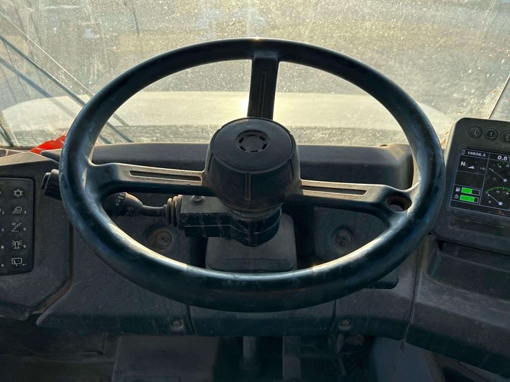 2019-deere-460e-image-19