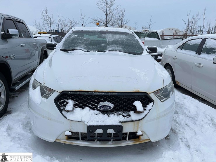 2013-ford-taurus-police-inte-image-2