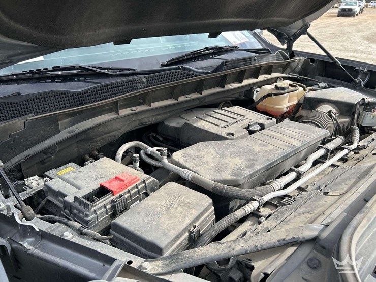 2023-gmc-seirra-elevation-crew-cab-4x4-pick-up-truck-image-10