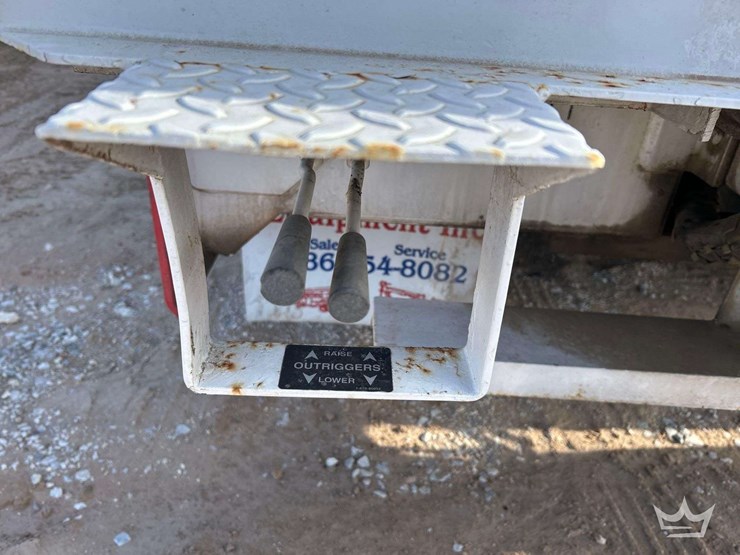 2007-international-derrick-digger-image-18