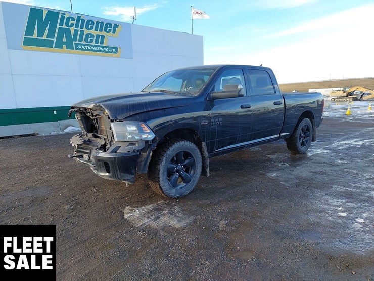 2023-ram-1500-classic-image-1