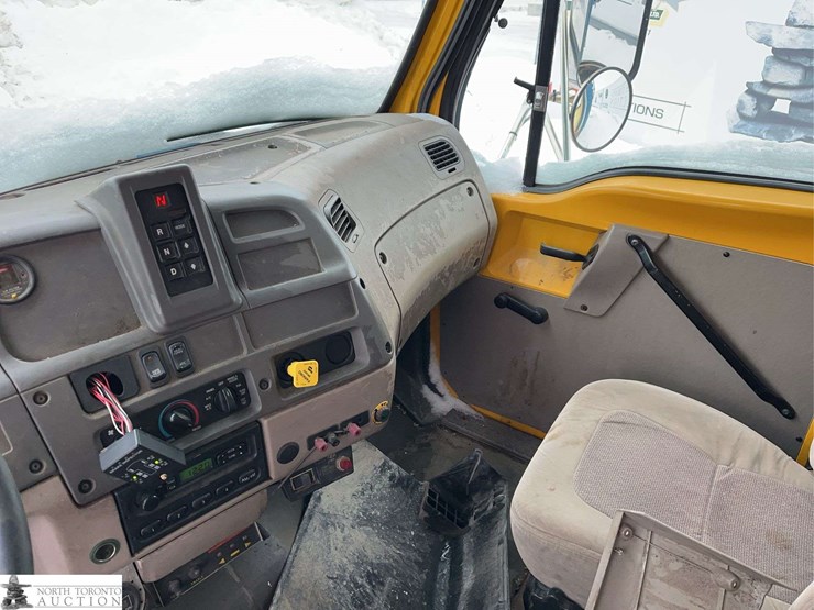 2006-sterling-acterra-image-16