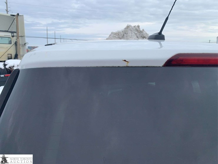 2015-ford-escape-se-image-31