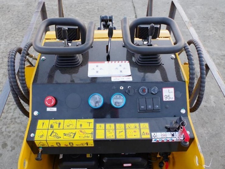 2025-agt-industrial-mx-mrt14-stand-on-mini-skid-steer-loader,-15hp-rato-gasoline-engine,-unused-image-6