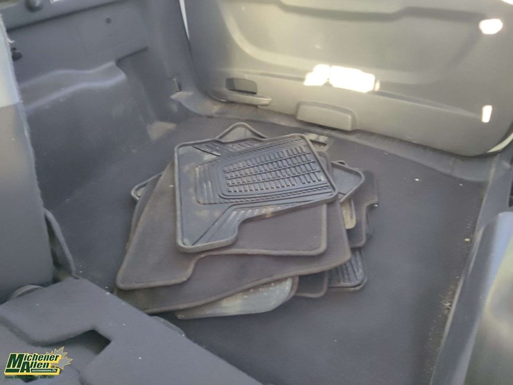 2015-ford-escape-image-12