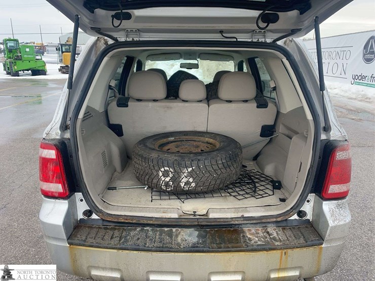 2010-ford-escape-hybrid-image-26