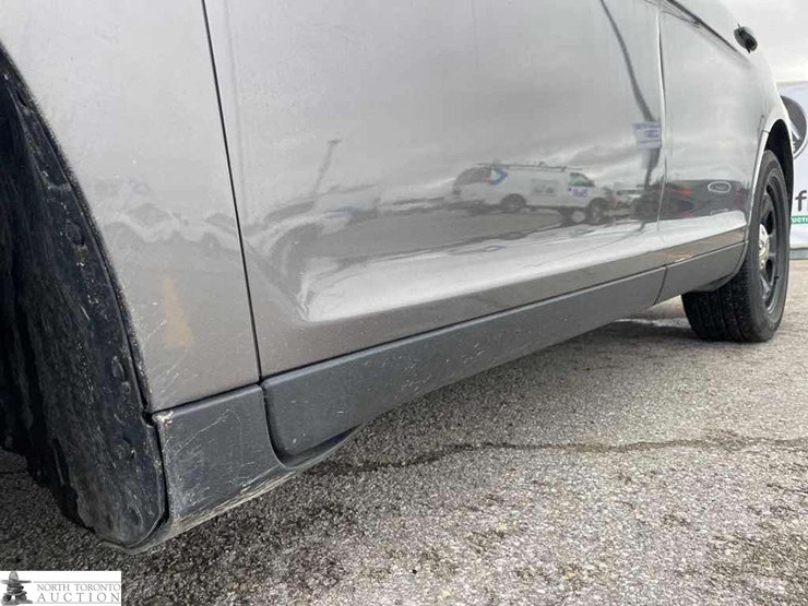 2018-ford-taurus-police-inte-image-11