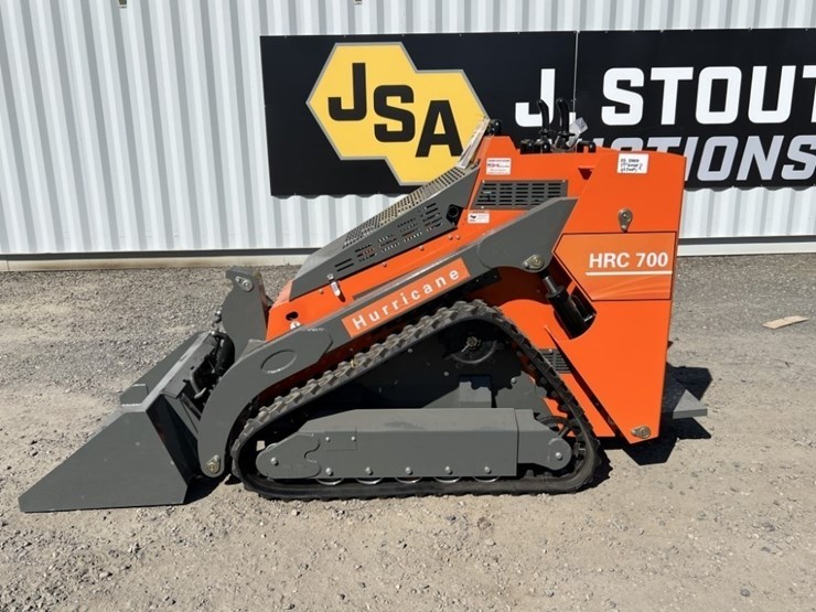 2025-hurricane-hrc700-mini-compact-track-loader-image-7