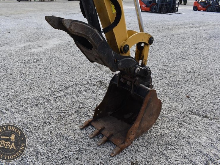 2019-caterpillar-305.5e2-cr-image-19