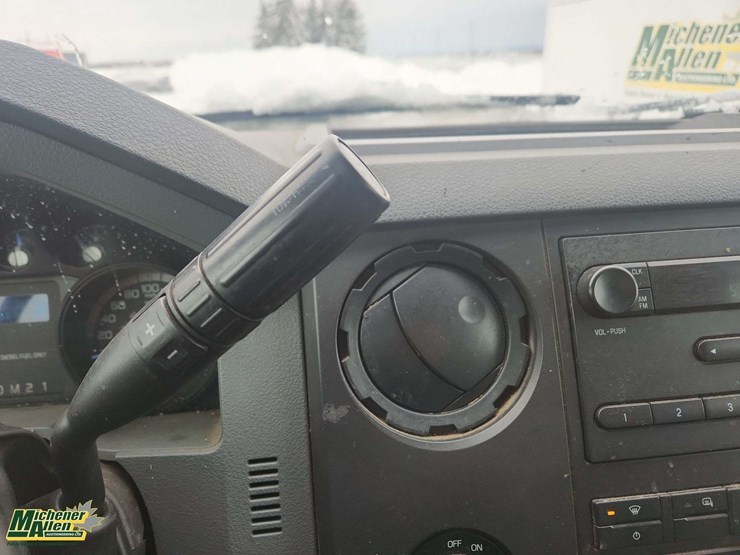 2014-ford-f350-image-19