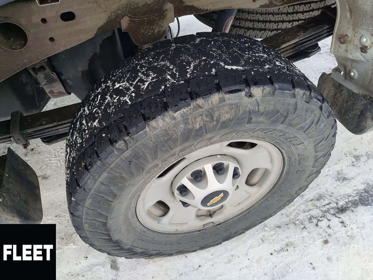 2020-chevrolet-silverado-2500hd-image-11