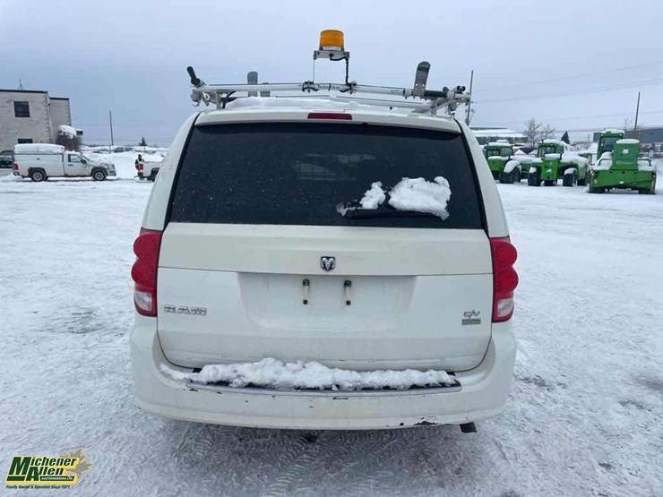 2012-dodge-ram-van-image-14