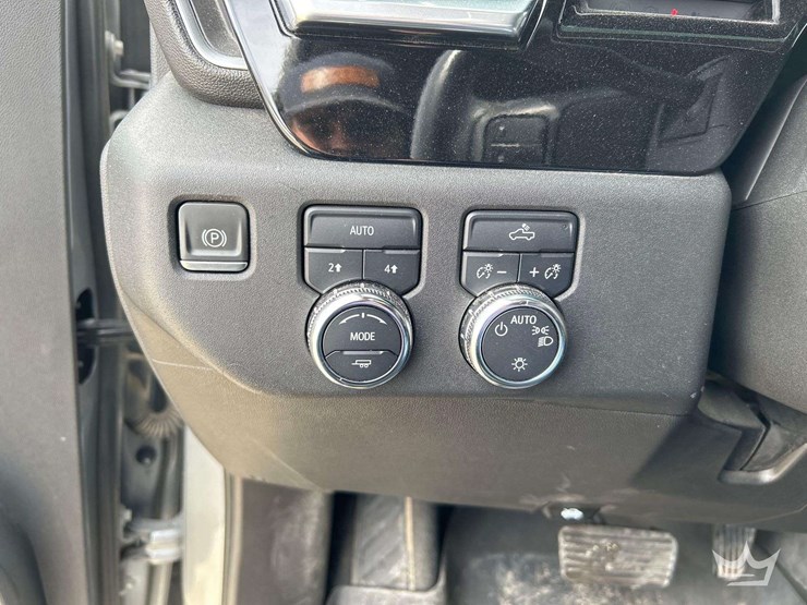 2023-gmc-seirra-elevation-crew-cab-4x4-pick-up-truck-image-16