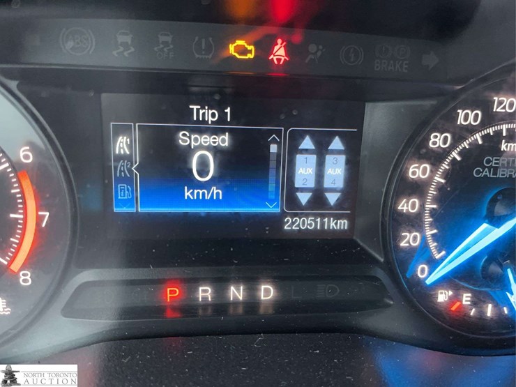 2018-ford-explorer-image-18