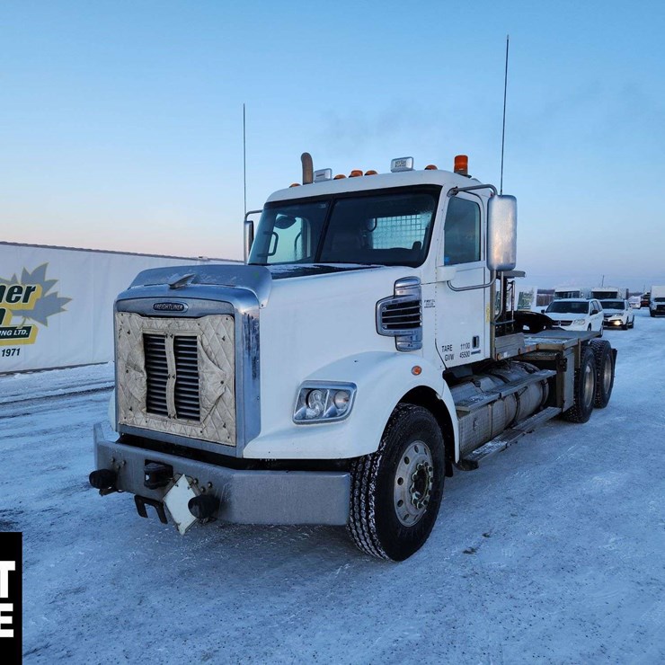 2011 FREIGHTLINER CORONADO 122 SD