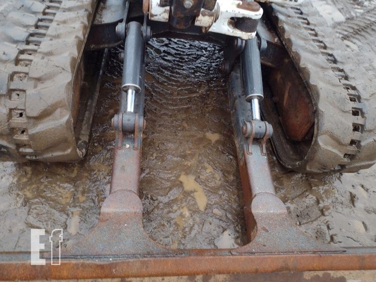 2008-bobcat-337g-image-20