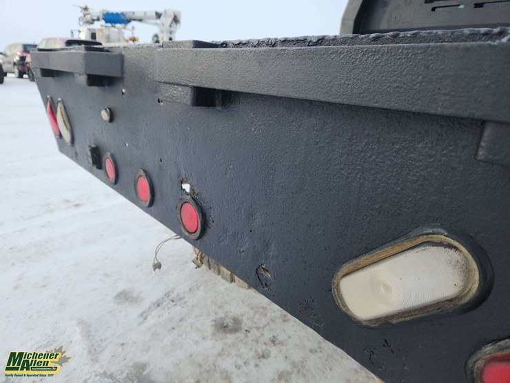 2012-chevrolet-silverado-2500hd-image-32