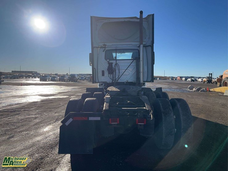 2017-international-prostar-image-7