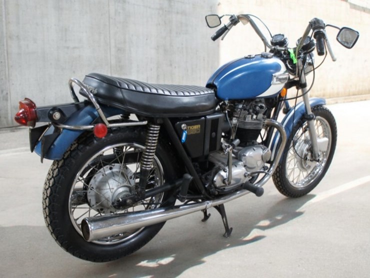 1972-triumph-tr6r-trophy-motorcycle-image-3