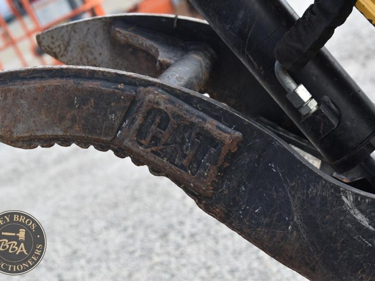 2019-caterpillar-305.5e2-cr-image-21