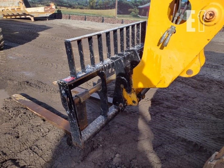 2017-jcb-510-42-image-19