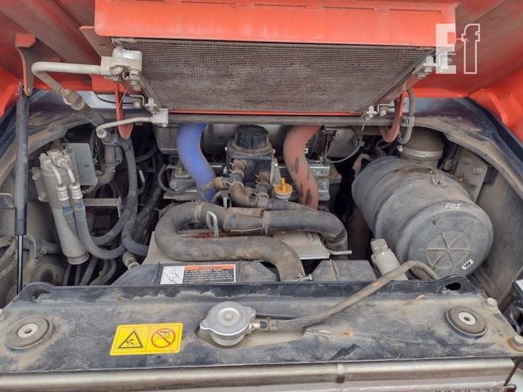 2019-kubota-svl95-2s-image-39